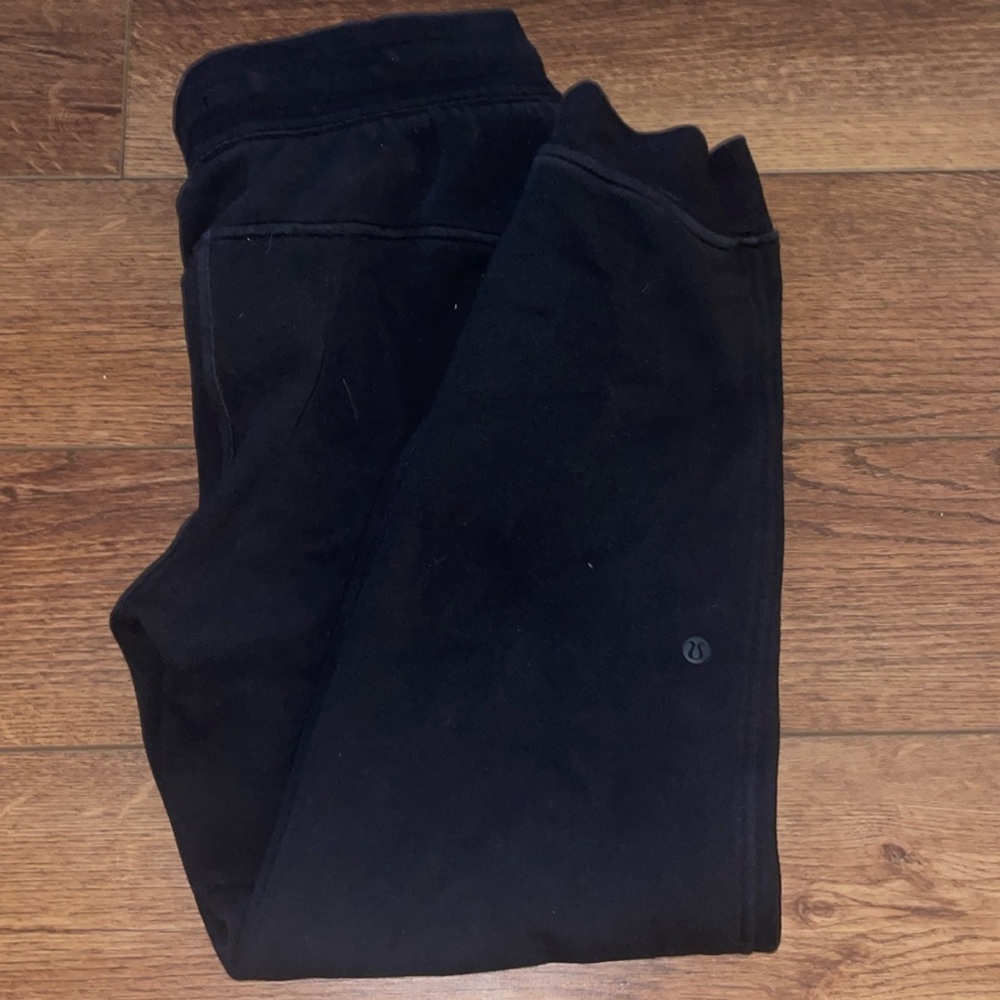 LULULEMON scuba sweats